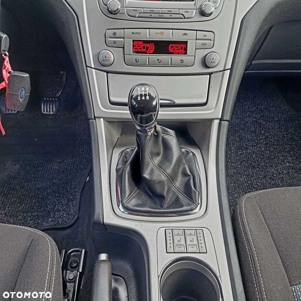 Ford Mondeo 2.0 Trend X - 14