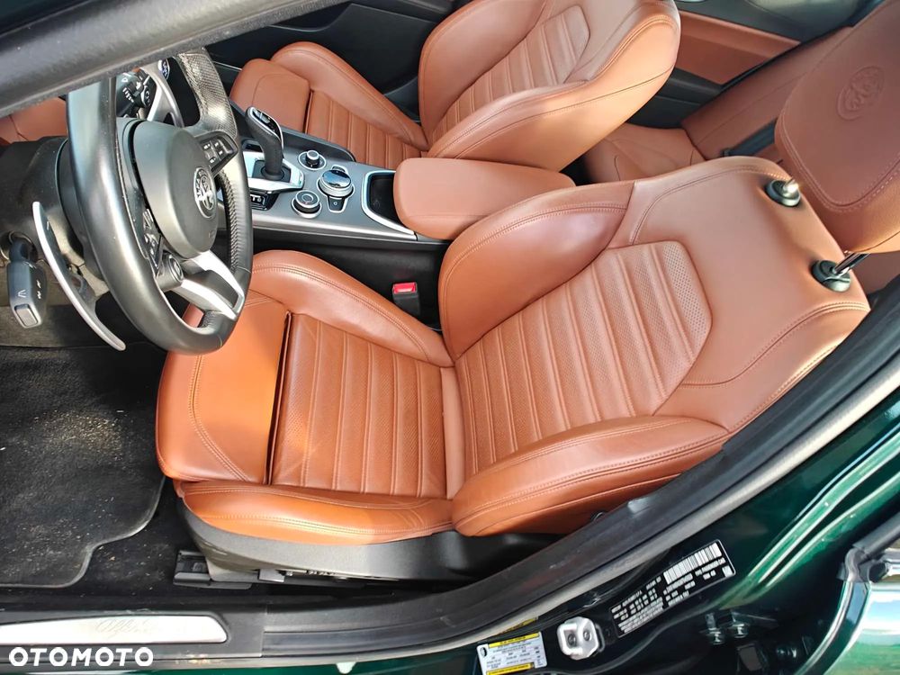 Alfa Romeo Giulia 2.0 Turbo Veloce TI Q4 - 19