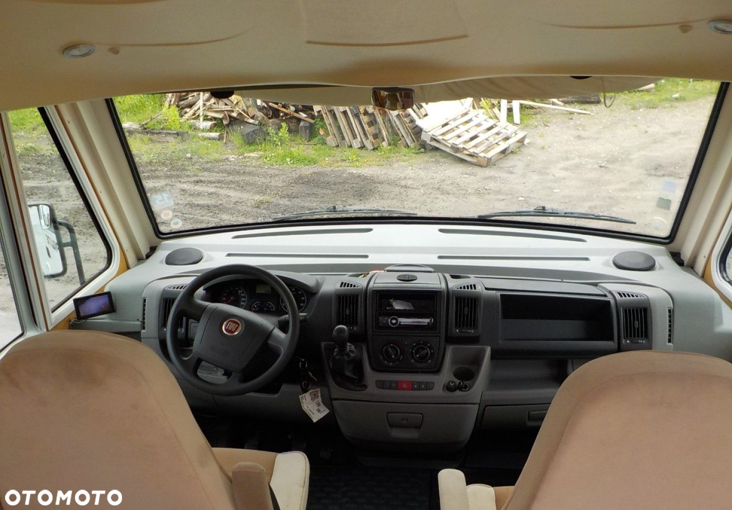 PILOTE AVENTURA G730 - 26