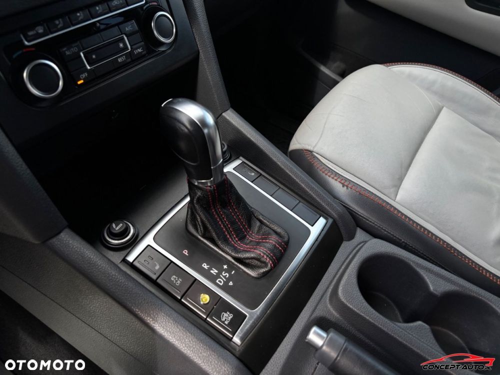 Volkswagen Amarok - 27