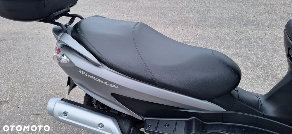 Suzuki Burgman - 13