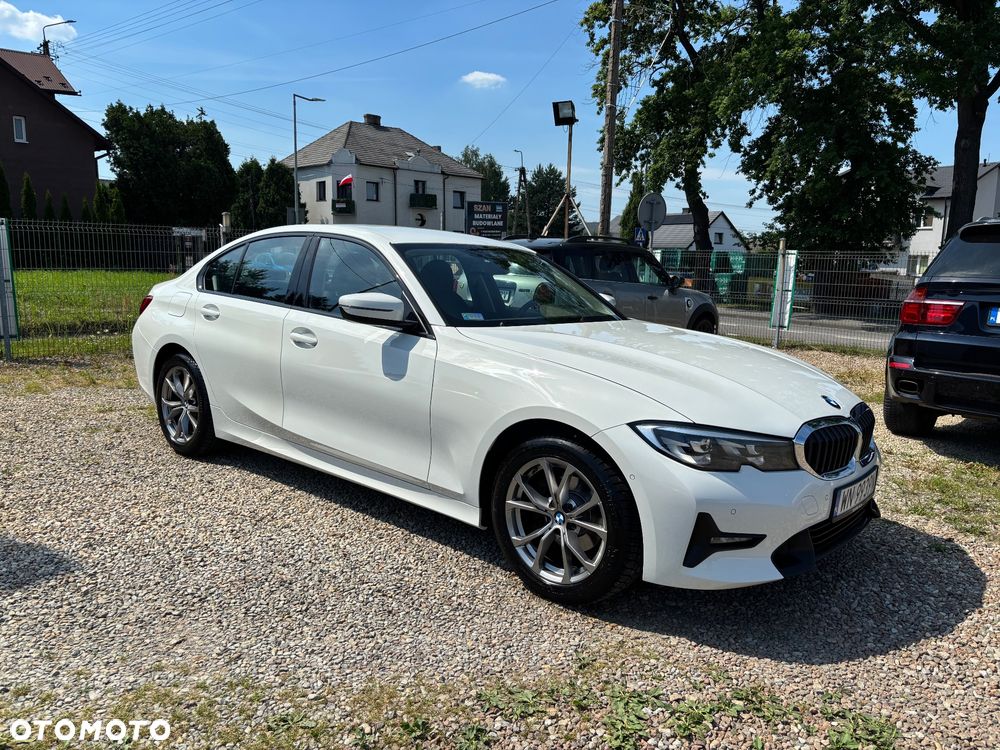 BMW Seria 3 318i Sport Line - 15