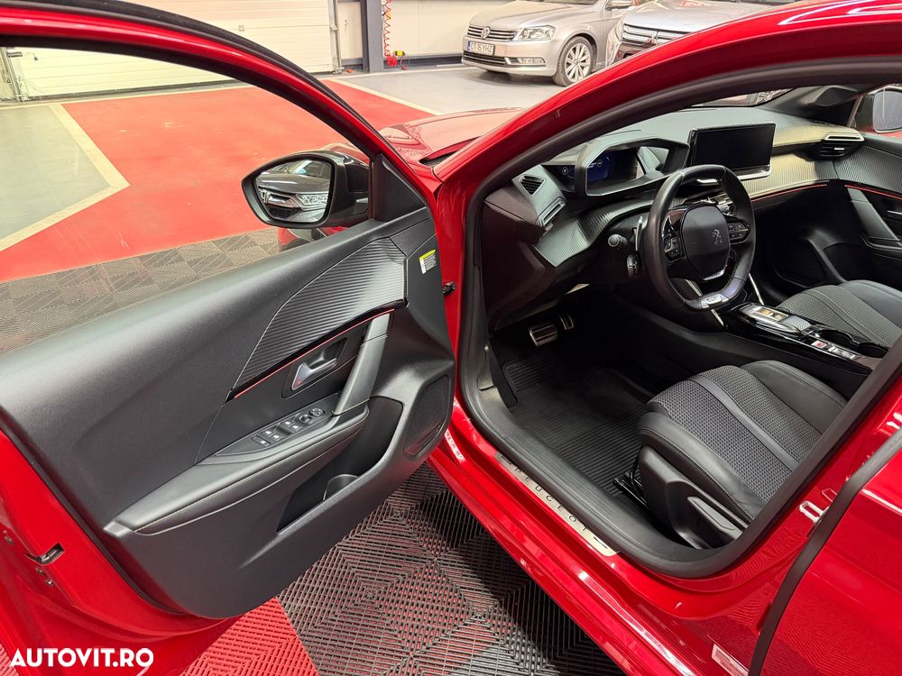 Peugeot 208 1.2 L PureTech STT EAT8 GT Pack - 9
