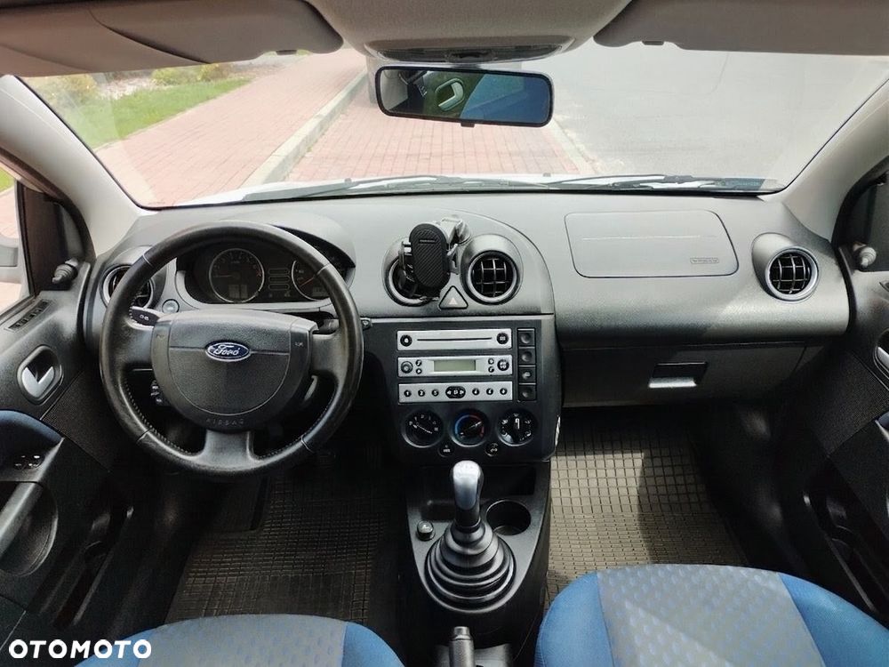 Ford Fiesta 1.4 Ghia - 6