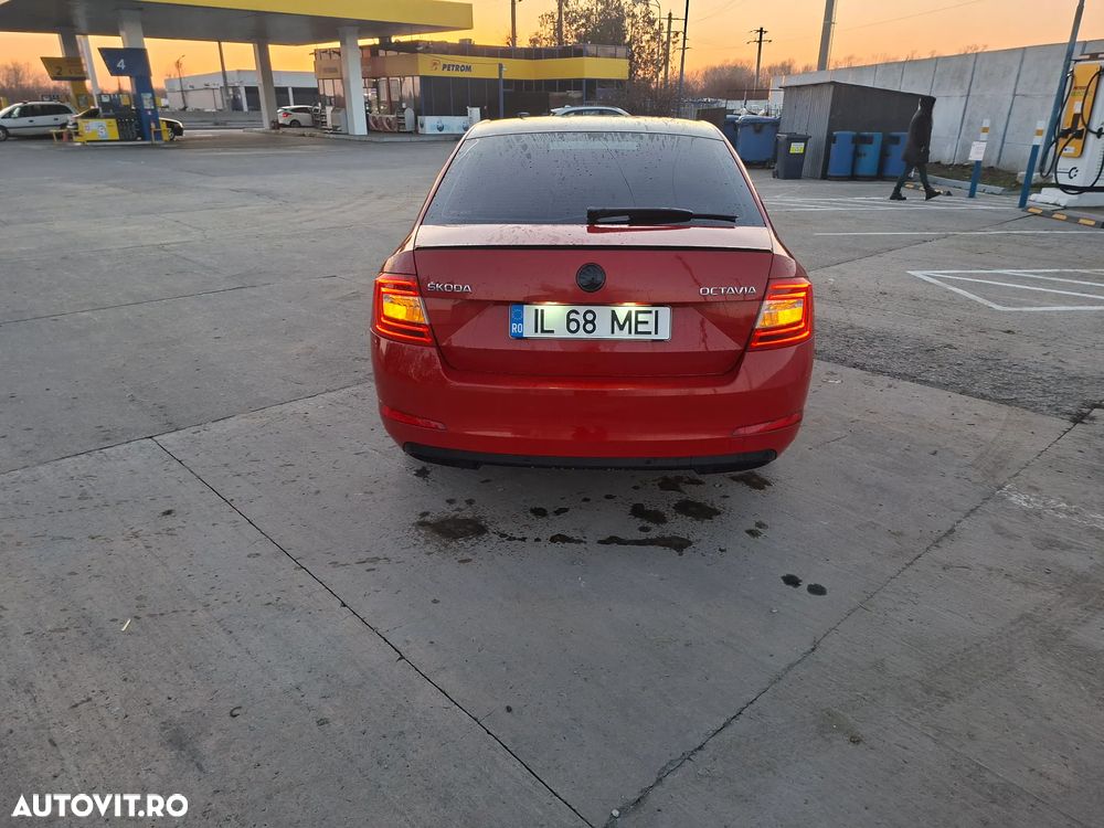 Skoda Octavia 2.0 TDI ELEGANCE - 4