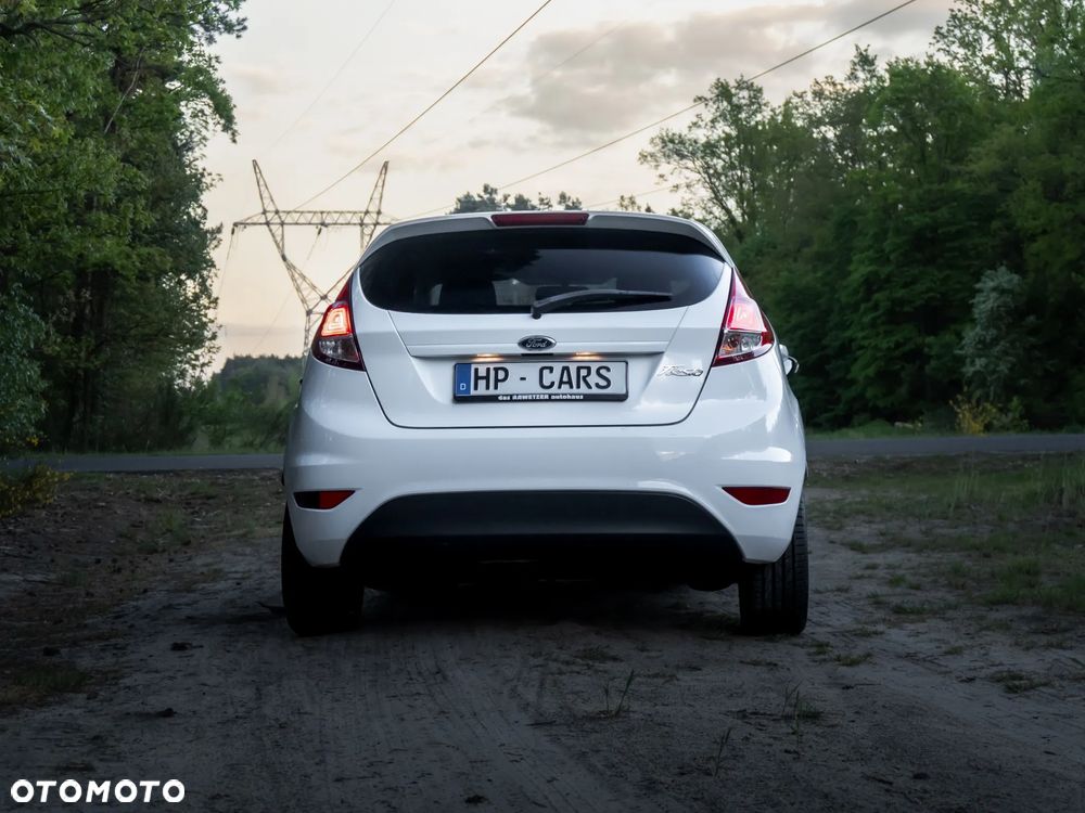 Ford Fiesta 1.25 Celebration - 17