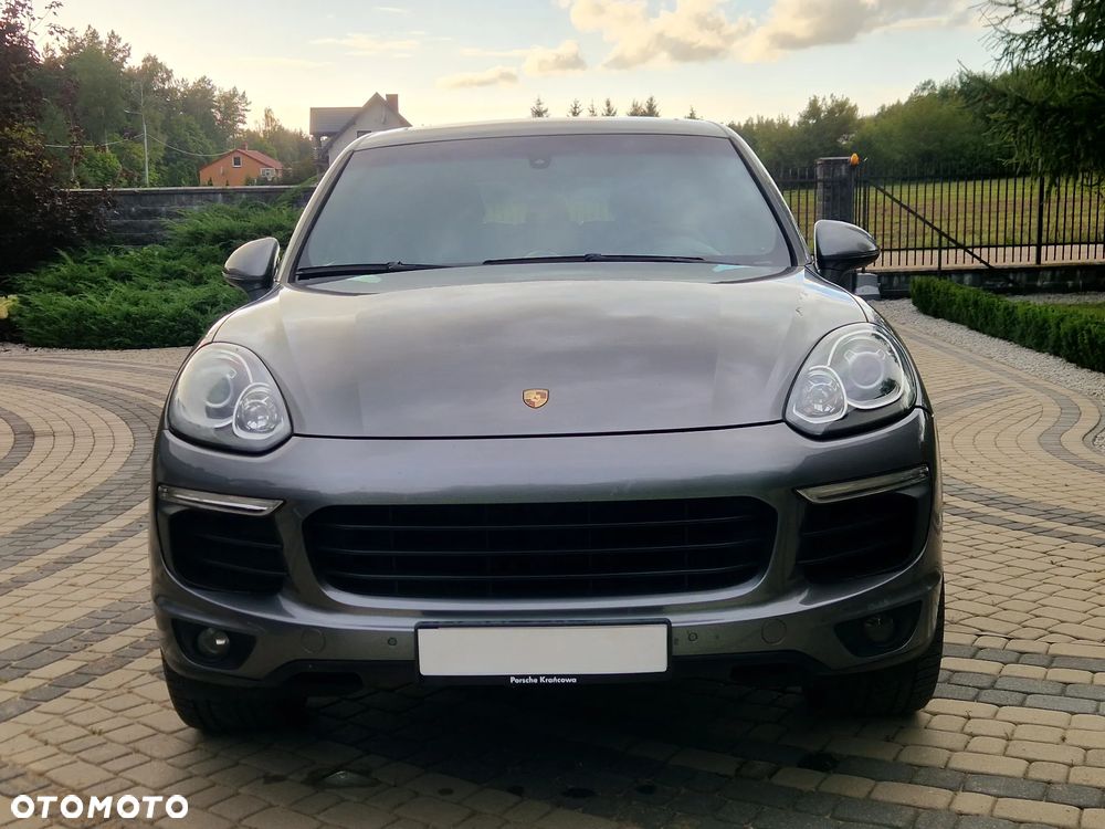 Porsche Cayenne - 2