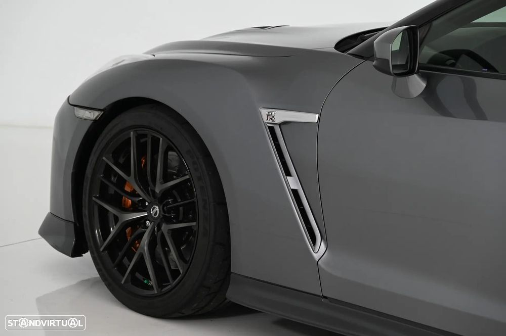 Nissan GT-R 3.8 V6 - 14