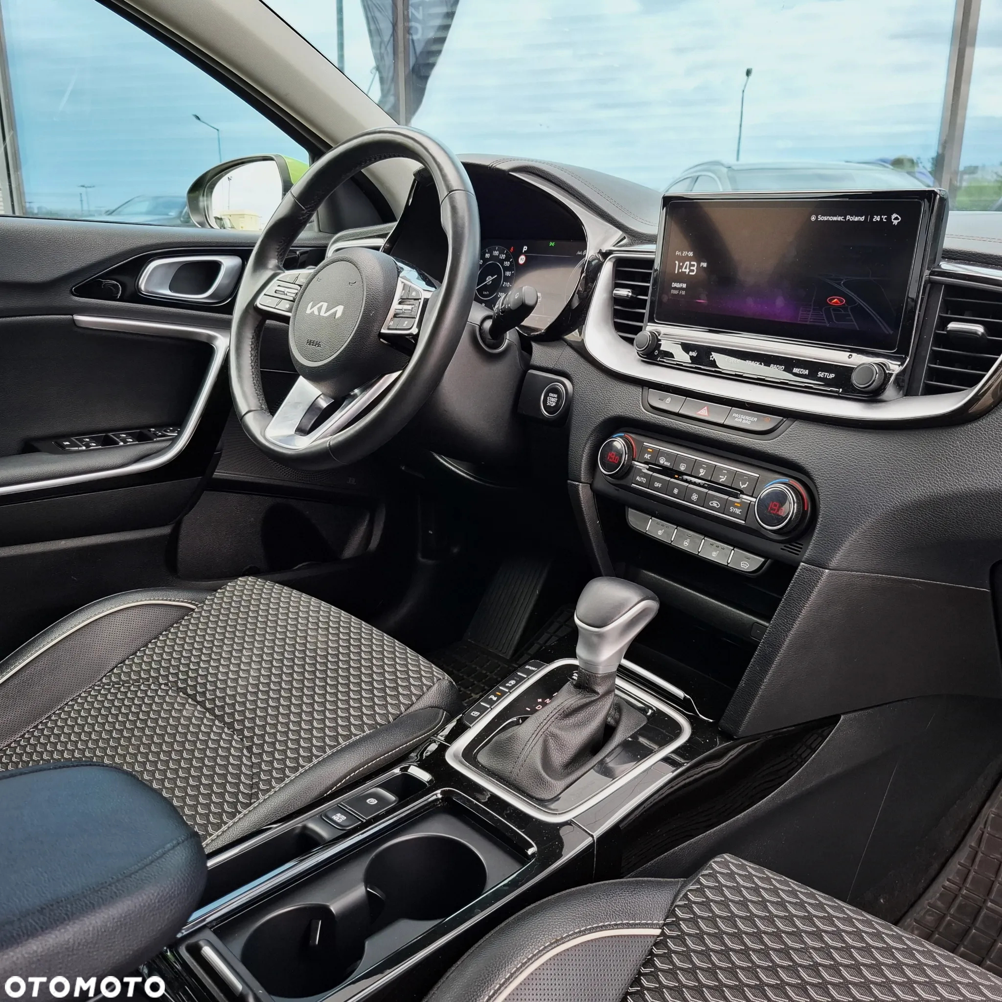 Kia XCeed 1.5 T-GDI Business Line DCT - 15