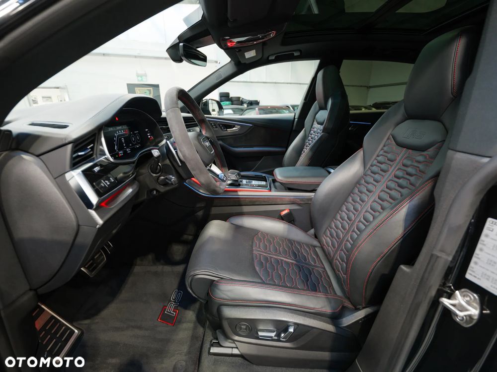 Audi RS Q8 - 16