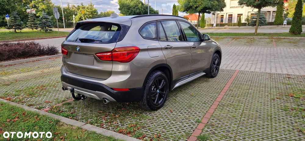 BMW X1 xDrive25d Sport Line - 5
