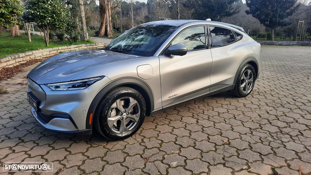 Ford Mustang Mach-E - 11