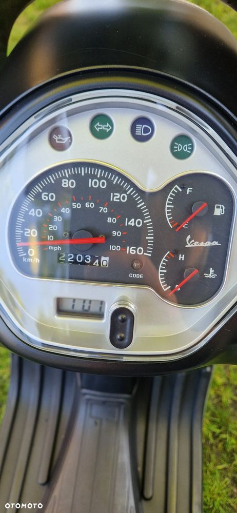 Piaggio Vespa - 12