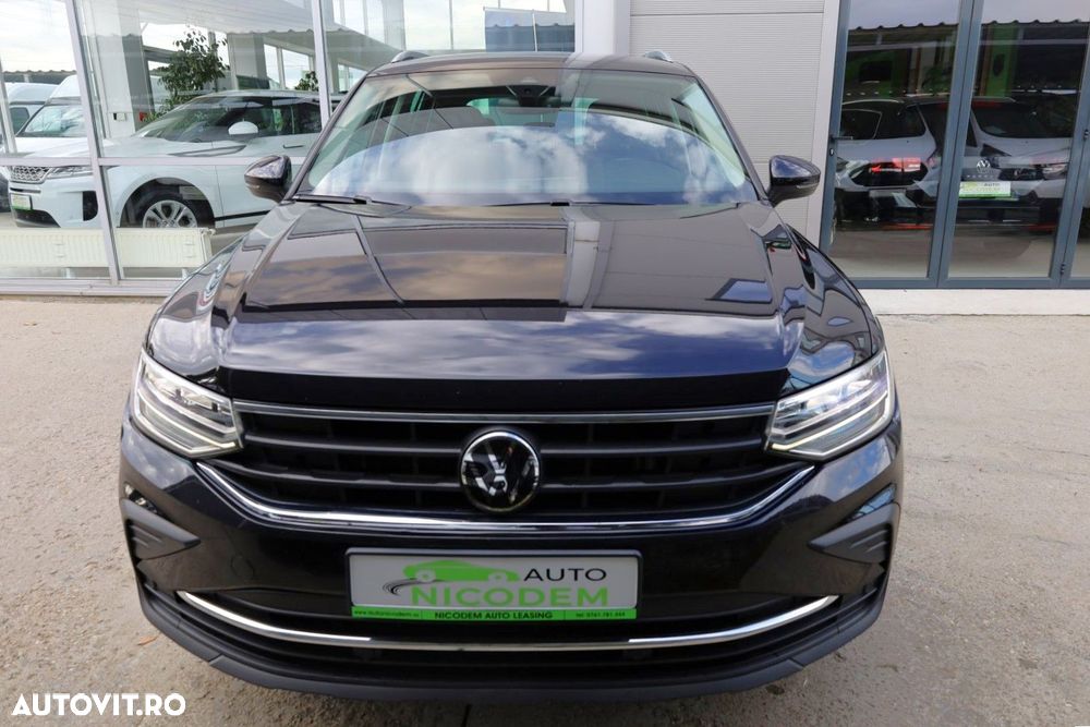 Volkswagen Tiguan - 11