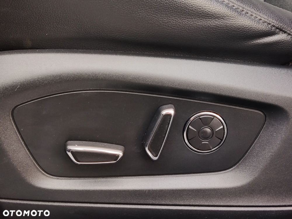 Ford Explorer 3.0 EcoBoost PHEV 4WD ST-Line - 20