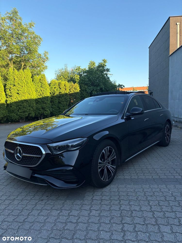 Mercedes-Benz Klasa E 220 d mHEV AMG 9G-Tronic - 4
