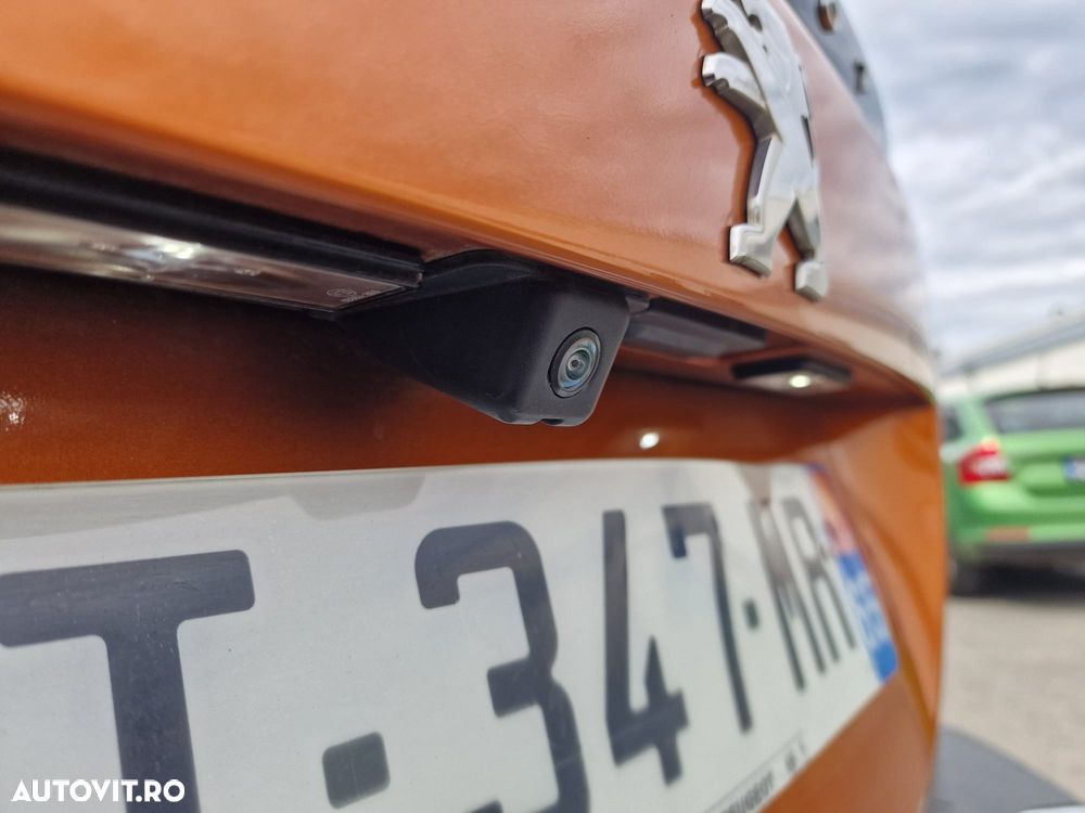 Peugeot 2008 BlueHDi 100 STOP & START Allure - 25