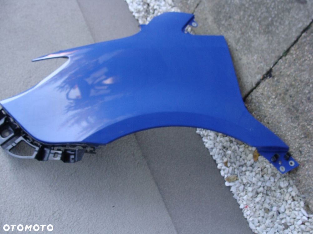 błotnik lewy mercedes sprinter w910 w907 2020r - 2