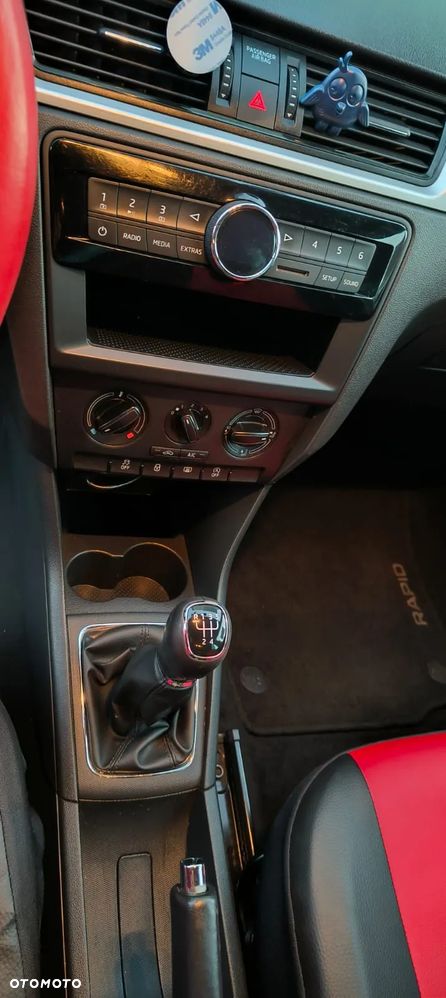Skoda RAPID 1.2 TSI Ambition - 10