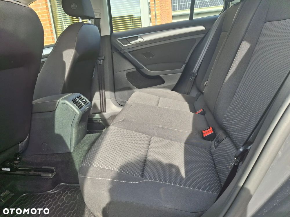 Volkswagen Golf 1.0 TSI BMT City - 14