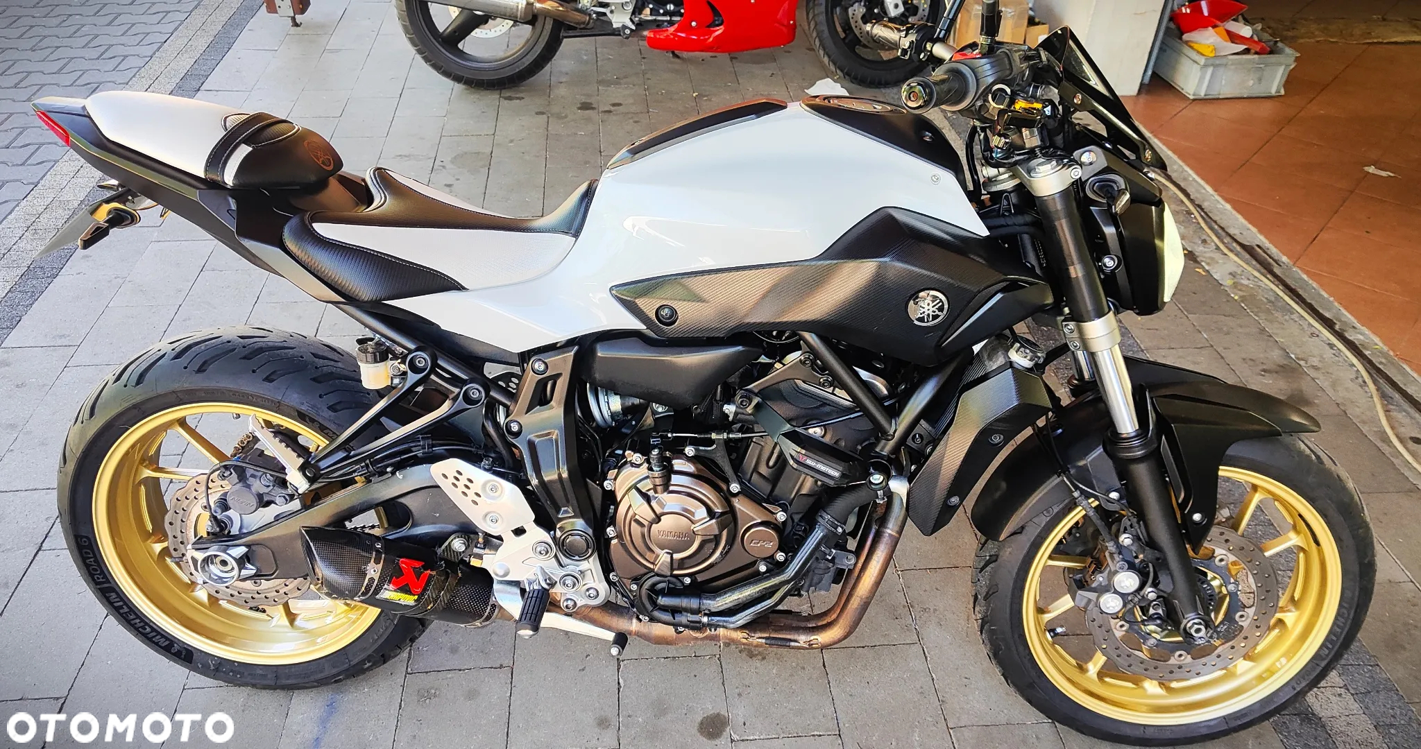 Yamaha MT - 17
