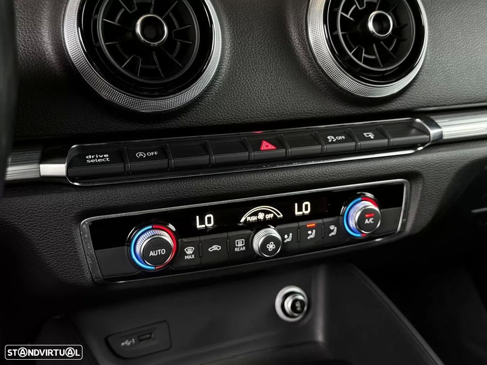 Audi A3 Sportback 1.6 TDI S-line - 34