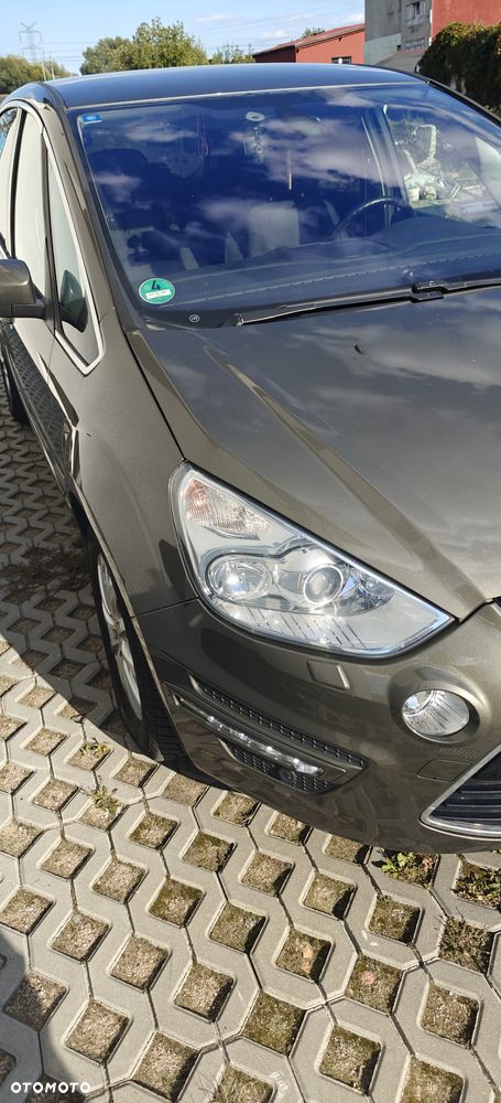 Ford S-Max - 13