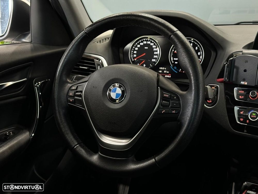BMW 116 i Line Sport - 13