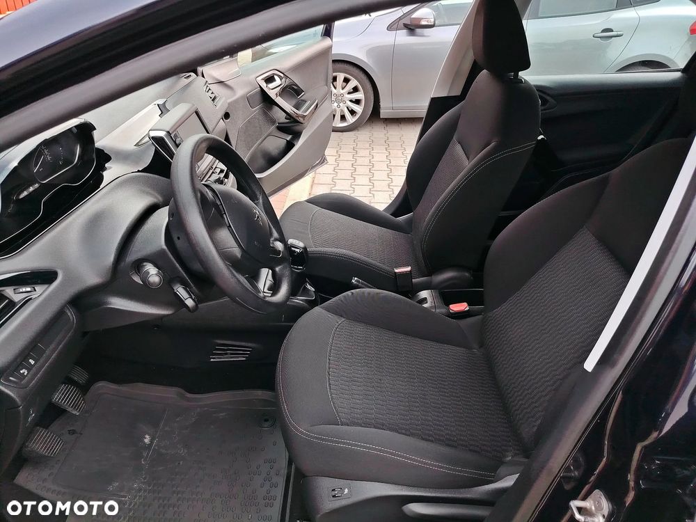 Peugeot 208 1.2 PureTech GPF Allure S&S - 13