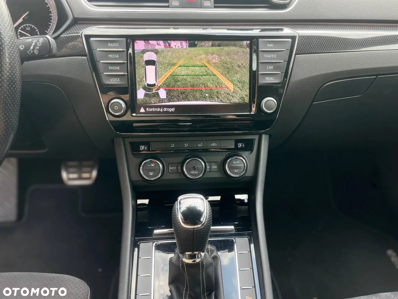 Skoda Superb Combi 2.0 TDI DSG Sportline - 29