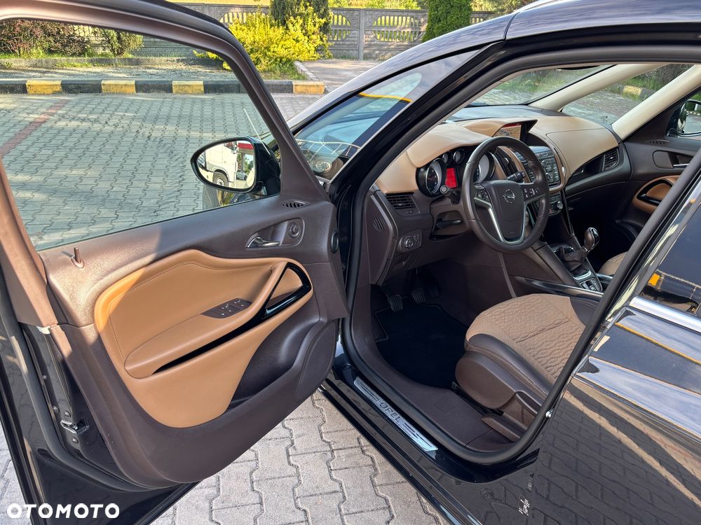 Opel Zafira - 19