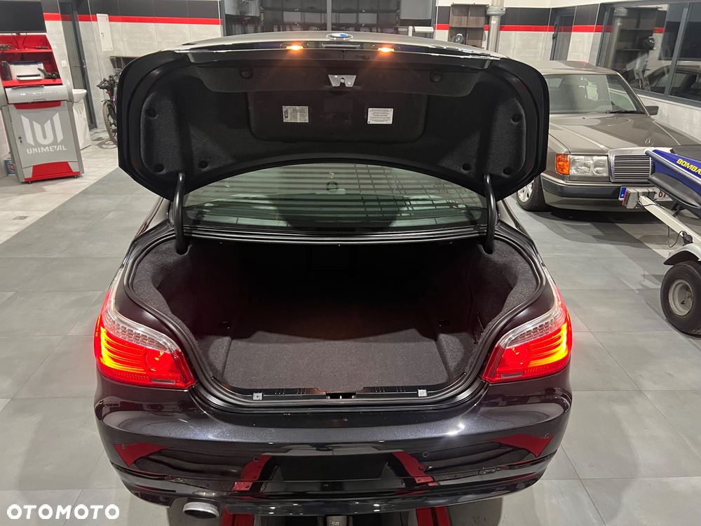 BMW Seria 5 520d Edition Fleet Sport - 25