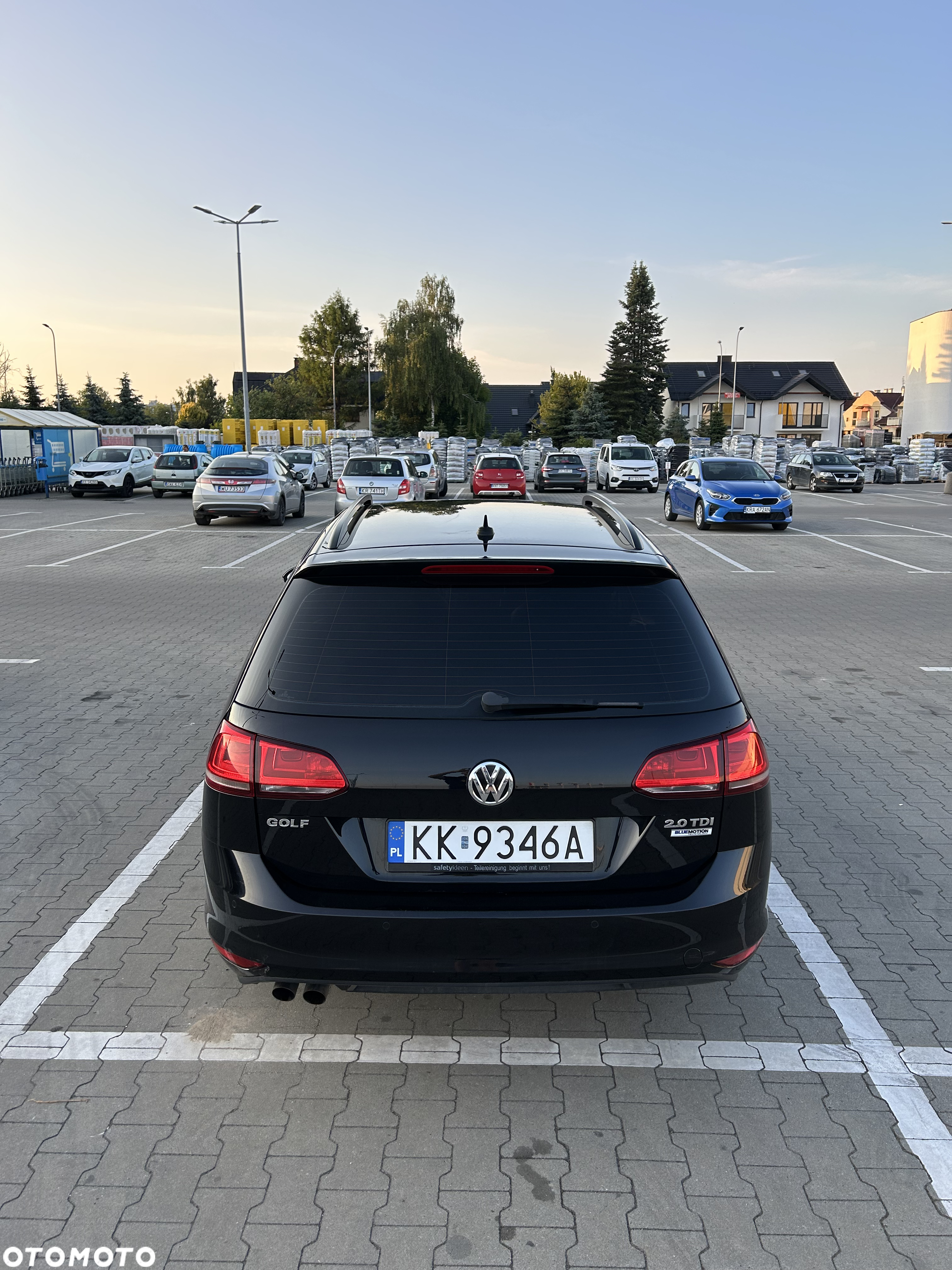 Volkswagen Golf - 6