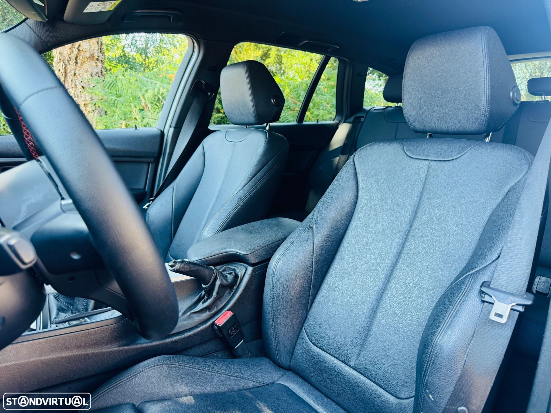 BMW 320 d Touring Pack M - 16