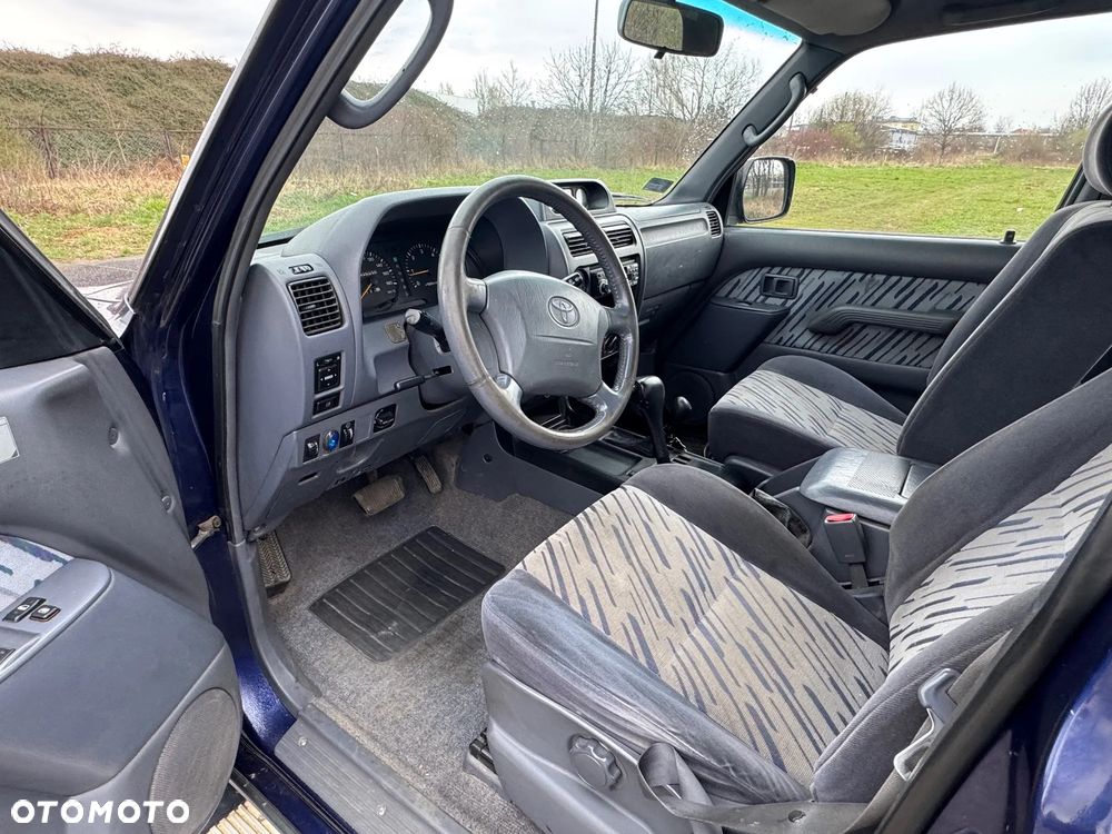 Toyota Land Cruiser - 9