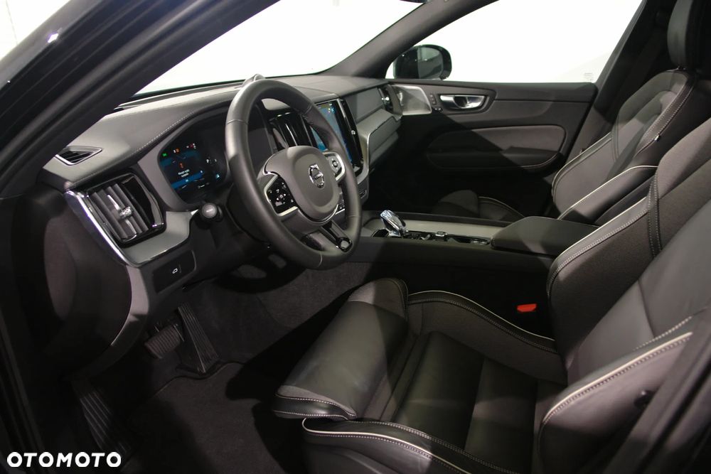 Volvo XC 60 B5 B AWD Ultimate Black Edition - 14