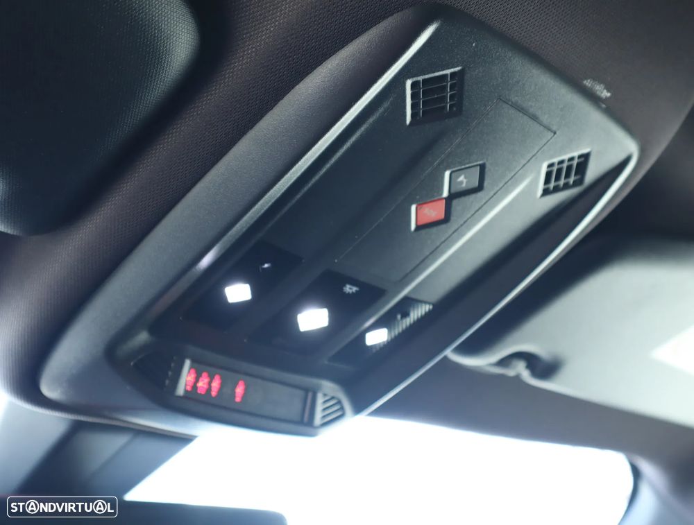 DS DS3 Crossback PureTech 130 Aut. PERFORMANCE LINE - 50