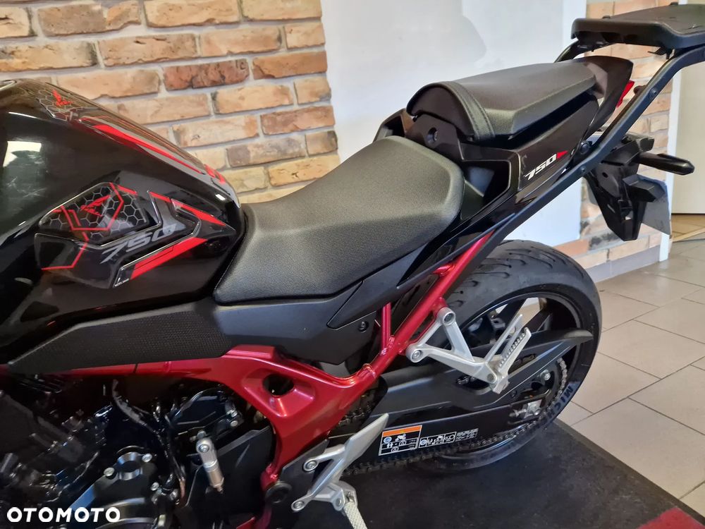 Honda Hornet - 26