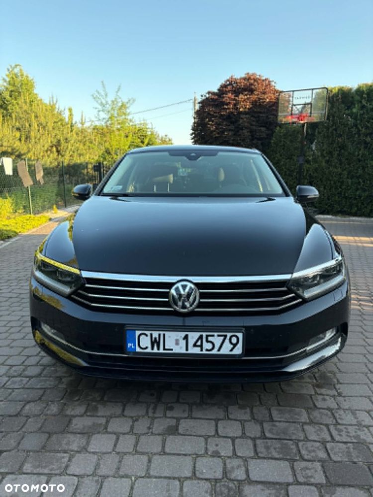 Volkswagen Passat 1.8 TSI BMT Comfortline - 10