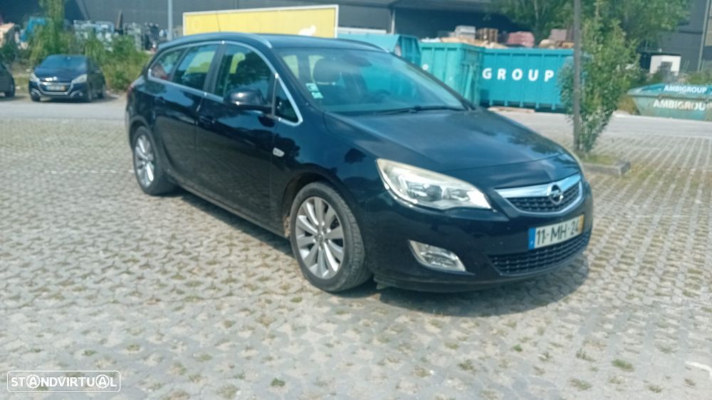 Opel Astra Sports Tourer - 2