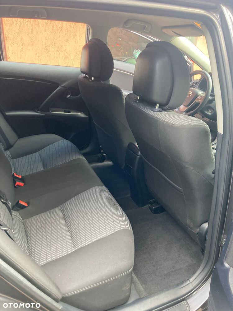 Toyota Avensis 2.0 Premium MS - 8