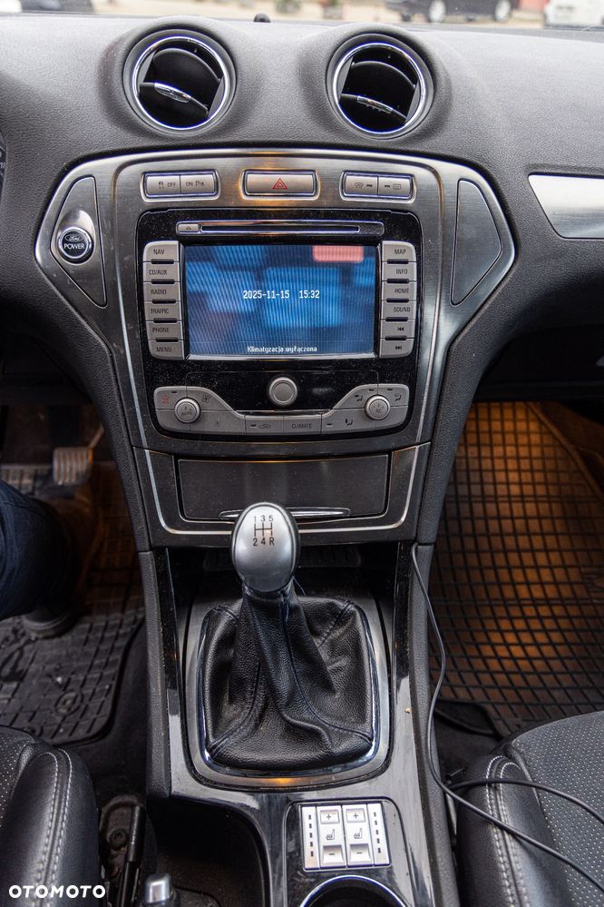 Ford Mondeo SW 2.0 Titanium - 15