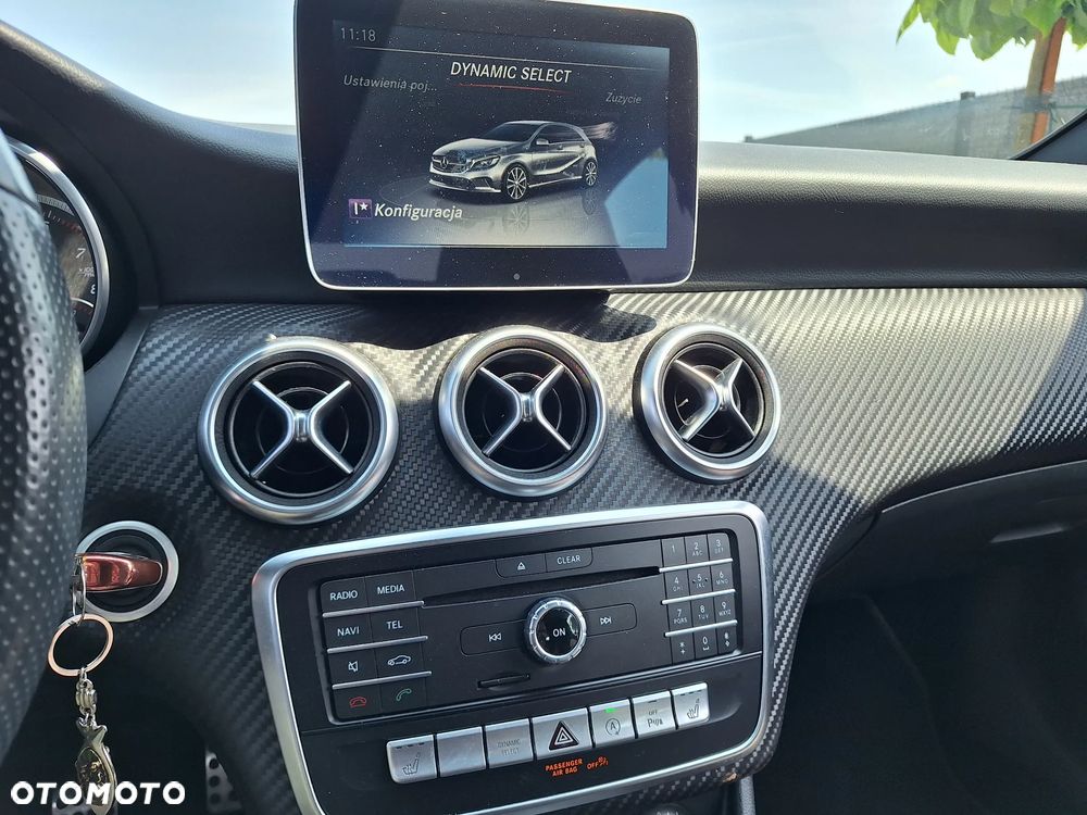 Mercedes-Benz Klasa A 180 (BlueEFFICIENCY) AMG Sport - 17
