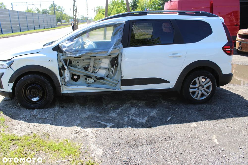 Dacia Jogger TCe 110 (7-Sitzer) Essential - 4