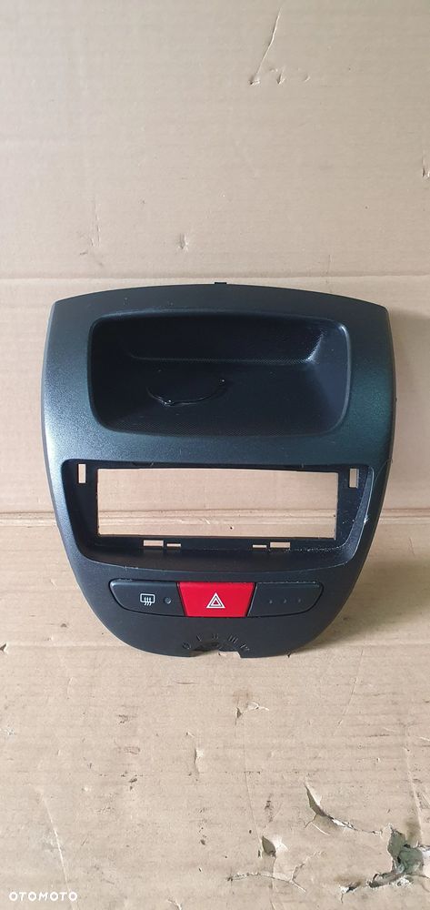 Ramka radia konsoli dekor Toyota Aygo I 55405-0H010 - 1