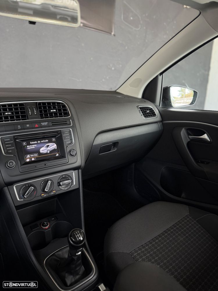 VW Polo 1.0 Confortline - 19