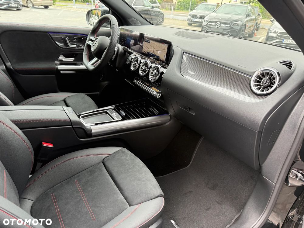 Mercedes-Benz GLA 200 AMG Line - 19