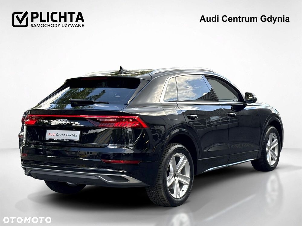 Audi Q8 - 8