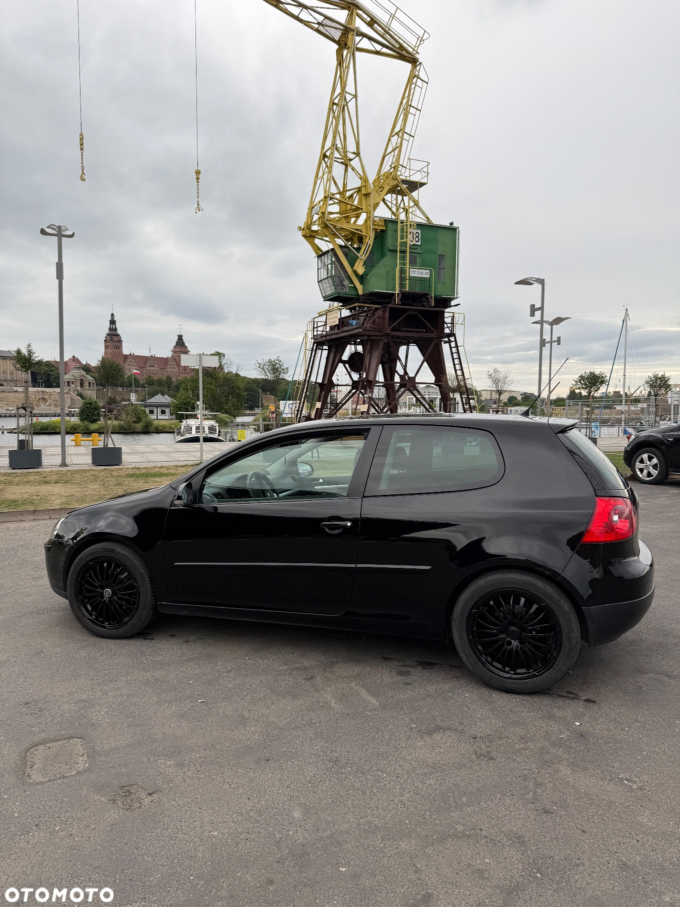 Volkswagen Golf V 2.0 TDI Sportline - 14