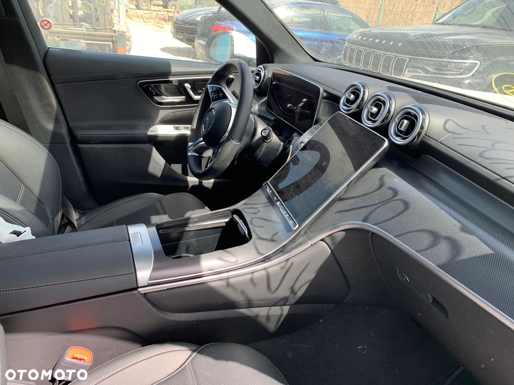 Mercedes-Benz GLC 300 4Matic 9G-TRONIC - 14